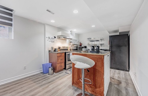 Whitby Apartment | Cozy Haven Retreat 2 Bed Basement