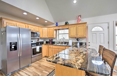 Hayesville Cabin | Cozy Hayesville Retreat w/Deck & Mtn Views!
