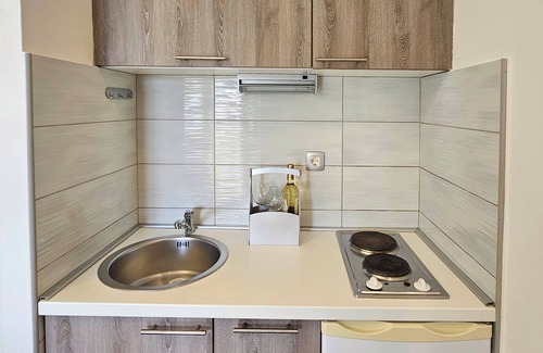 Herceg Novi Apartment | Cozy Herceg Novi apt,WiFi,terrace,parking,short walk to the sea and Old Town