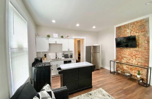 Clifton Apartment | Cozy Hidden Gem - Unit 2
