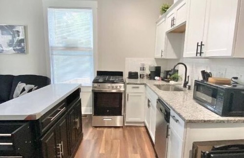 Clifton Apartment | Cozy Hidden Gem - Unit 2