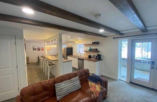 Sandy Apartment | Cozy Hideaway for 8 near Canyons