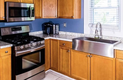 Rochester Apartment | ℂ𝕆ℤ𝕐 ℍ𝕀𝔻𝔼𝔸𝕎𝔸𝕐