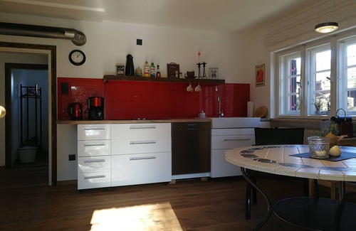 Prien am Chiemsee Apartment | Cozy, high-quality apartment with a large south-facing terrace and barbecue facilities