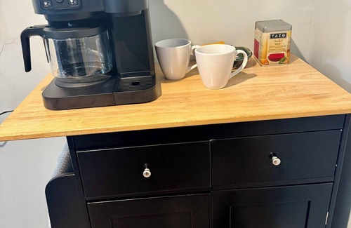 Agua Dulce Apartment | Cozy Hiker's Rest Stop with A/C, and Wifi in beautiful Agua Dulce.