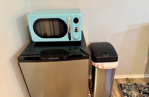 Agua Dulce Apartment | Cozy Hiker's Rest Stop with A/C, and Wifi in beautiful Agua Dulce.