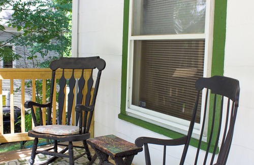 Elizabeth Park Valley House | Cozy Hillside home, designed for both comfort and durability. Pets Welcome