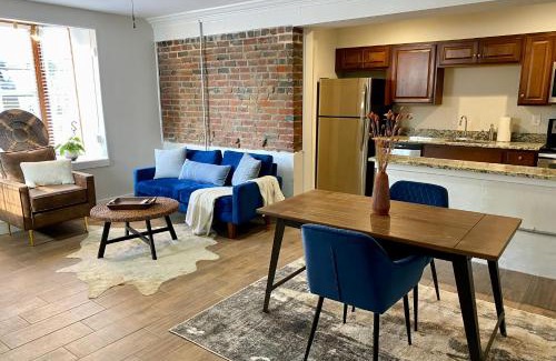 Church Hill Apartment | Cozy Historic Family Home in the Heart of Richmond