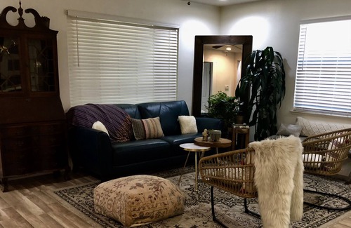 Folsom House | Cozy Historic Folsom Bungalow