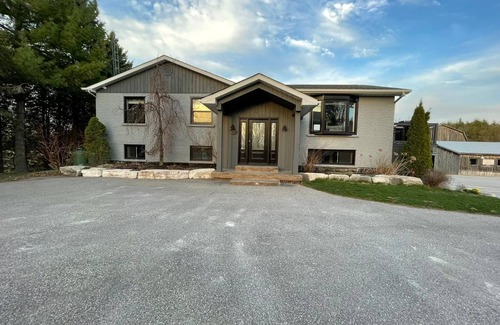 Uxbridge Cottage | Cozy Hobby Farm Cottage in Uxbridge