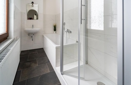 Neustadt am Rennsteig House | Cozy holiday home with terrace and garden