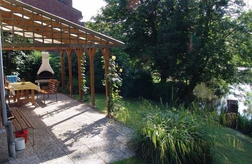 Drochtersen House | Cozy holiday home near the Elbe island of Krautsand for up to five people.