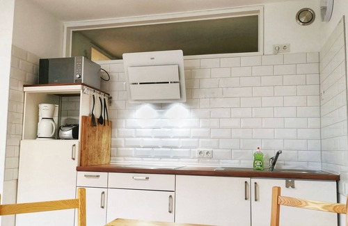 Buseck Apartment | Cozy holiday apartment with a view of the forest and a balcony in Gießen-Buseck