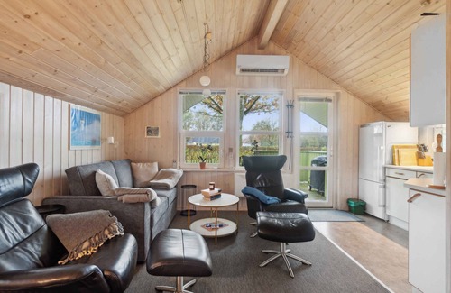 Janderup Cottage | Cozy holiday cabin near Grindsted