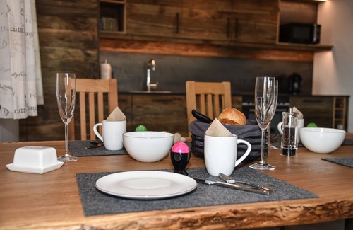 Pittenhart Apartment | Cozy holiday chalet with top facilities - Hausen on the ground floor - near Chiemsee