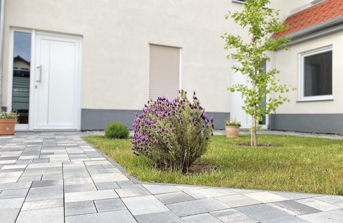 Sulzer Siedlung House | Cozy holiday home in a green oasis