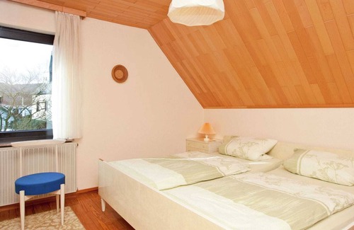 Wallenborn House | Cozy Holiday Home in Wallenborn with Garden