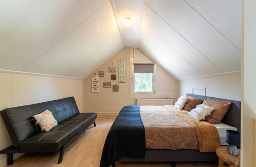 Nistelrode House | Cozy Holiday Home in Nistelrode with Garden