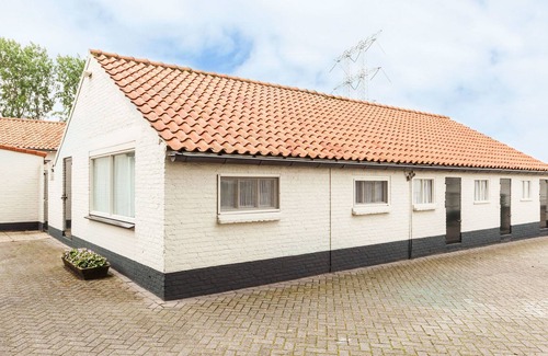 Municipality of Oisterwijk House | Cozy Holiday Home in Oisterwijk with Swimming Pool