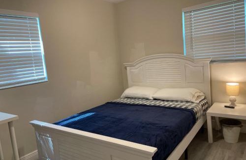 Thonotosassa House | Cozy holiday Home near all things Tampa Bay!
