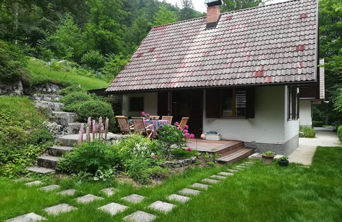 Ig Ski Chalet | Cozy holiday house ISKARETREAT in the Iški Vintgar gorge near Ljubljana