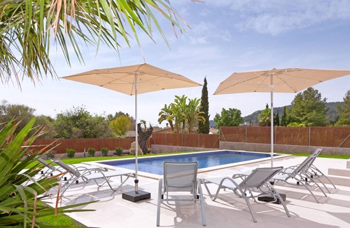 Crestatx Villa | COZY HOLIDAY VILLA IN THE HEART OF MALLORCA