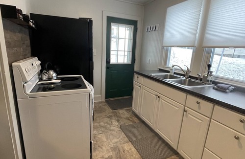 Fayetteville House | Cozy home 1 mile from New River Gorge Bridge
