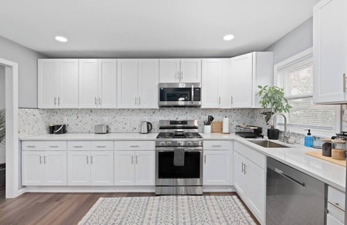 Ridgefield Park Apartment | Cozy Home, 17 min from NYC, 2 Parking Spaces, Cozy Home, 17 min from NYC, 2 Parking Spaces