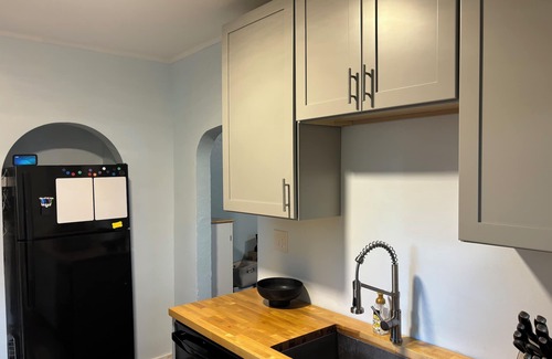 Northeast South Bend House | Cozy Home, 25 minute walk to the stadium