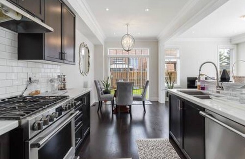 Brampton House | Cozy Home 3BR+Gym & Study Space