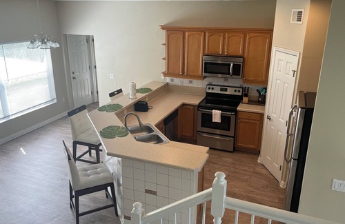 Winter Springs House | Cozy Home 4 bedroom 5 bed with Jet Tub.