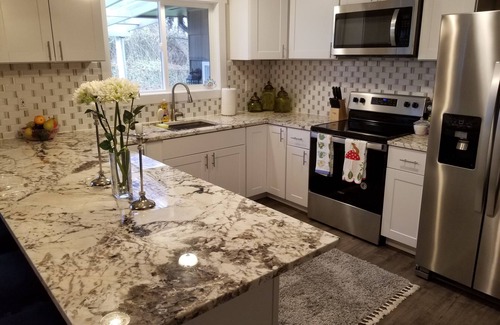 Puyallup House | Cozy Home 4BR 2.5Bath- Walking Distance to State Fair
