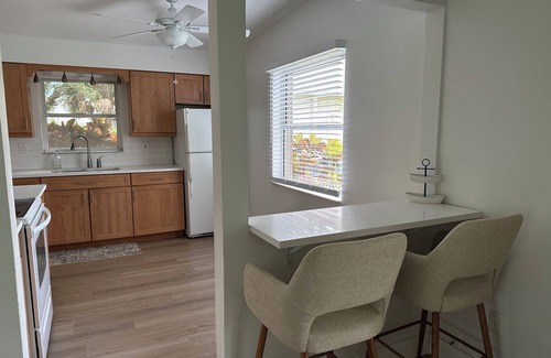 Largo House | Cozy home and minutes from the beaches