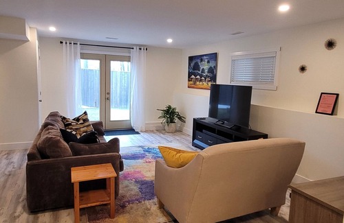 Amherstview Apartment | Cozy Home Away from Home