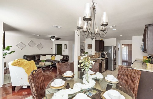 Clodine House | Cozy home away from home4 bedroom suburban retreat