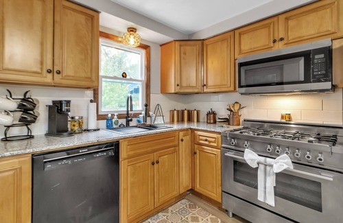 Blasdell House | Cozy home away from home near the Bills Stadium