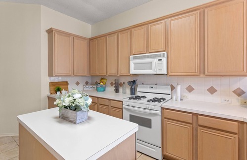 Allen House | Cozy Home away from Home in Allen