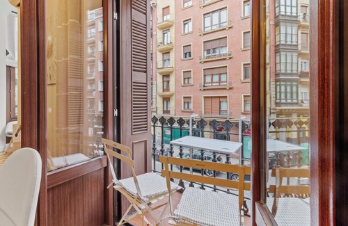 Bilbao City Centre Apartment | Cozy Home Bilbao - Alhóndiga-Moyúa Area