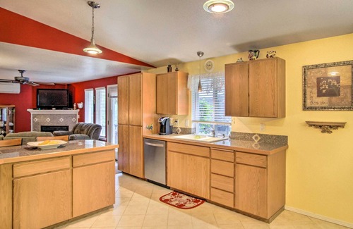 Burley House | Cozy Home By Henderson Bay - 8 Miles to Gig Harbor