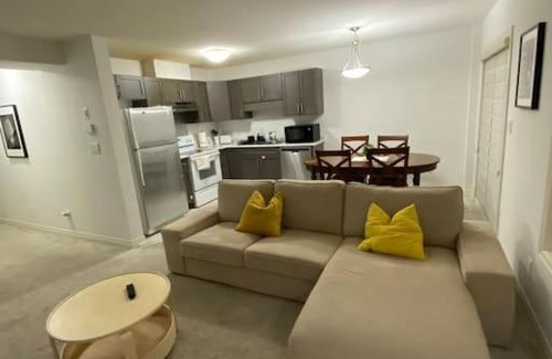 Thorold House | Cozy home close to Niagara Falls