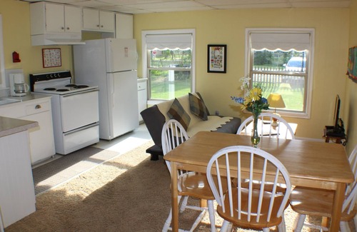 Frankfort House | Cozy Home Downtown Frankfort Short Walk to Lake Michigan Beach