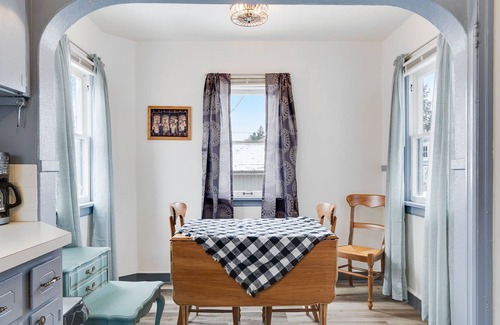 Northtown House | Cozy home - family - friends - work all
