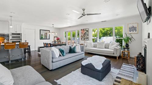 San Rafael House | Cozy home hot tub, cold plunge, pool close to Napa