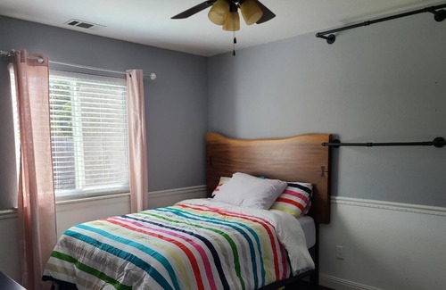 Modesto House | Cozy home in a Desirable neighborhood