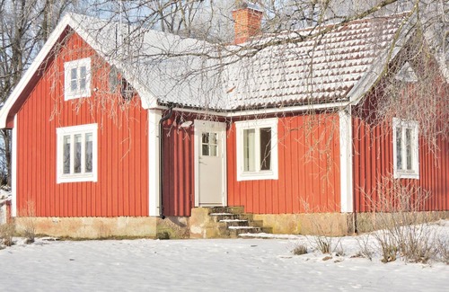 Virestad House | Cozy home in älmhult with kitchen
