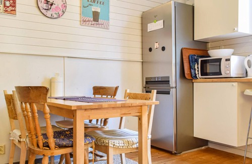 Asarum House | Cozy home in Asarum with WiFi