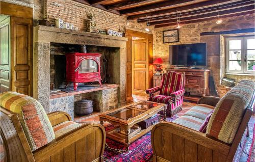 Augignac House | Cozy Home In Augignac