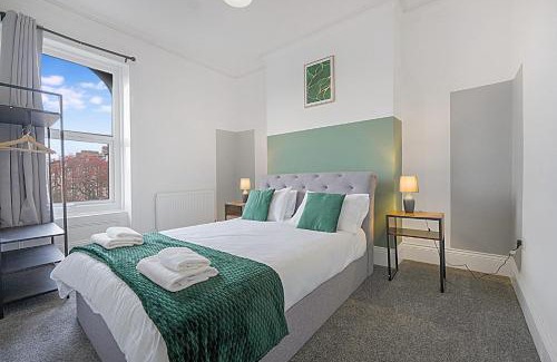 Sunderland Apartment | Cozy Home in Avenue Terrace, Sleeps 8
