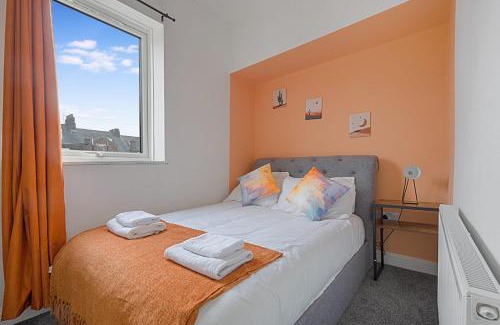 Sunderland Apartment | Cozy Home in Avenue Terrace, Sleeps 8