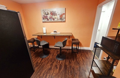 Berea House | Cozy Home in Beautiful Berea: near Airport, IX Center, Parks, & Campus